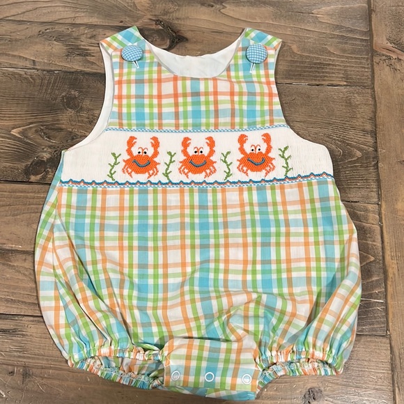 9 month crab smocked bubble. - Picture 1 of 1